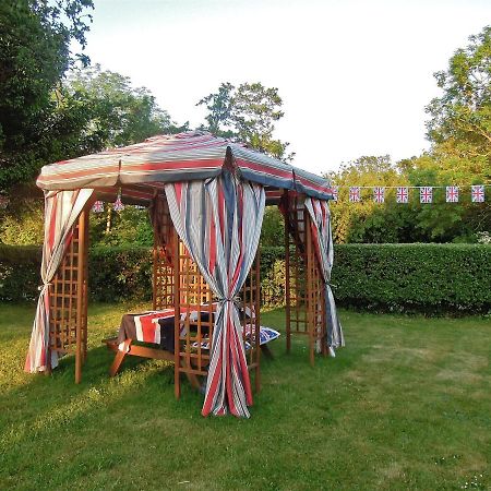 Fosse Farmhouse Holiday Cottages Chippenham (Wiltshire) Exterior foto
