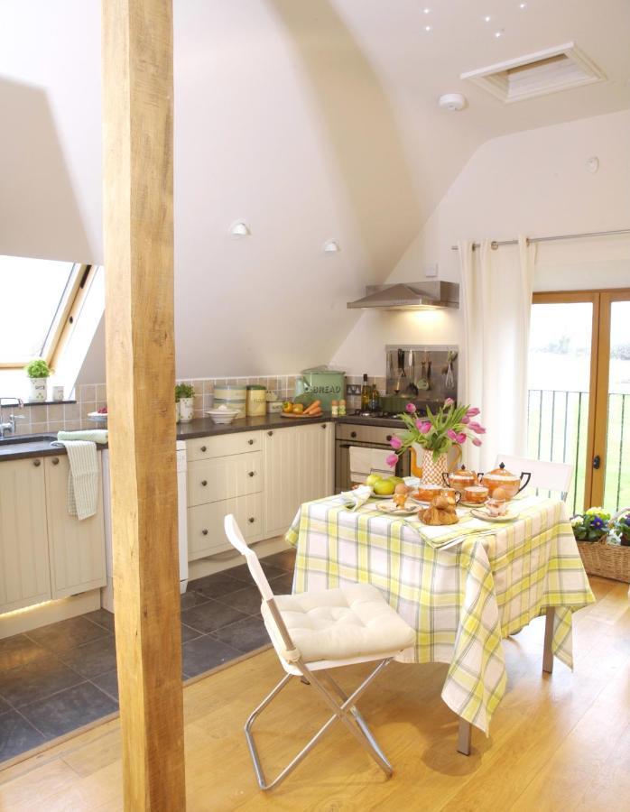 Fosse Farmhouse Holiday Cottages Chippenham (Wiltshire) Exterior foto