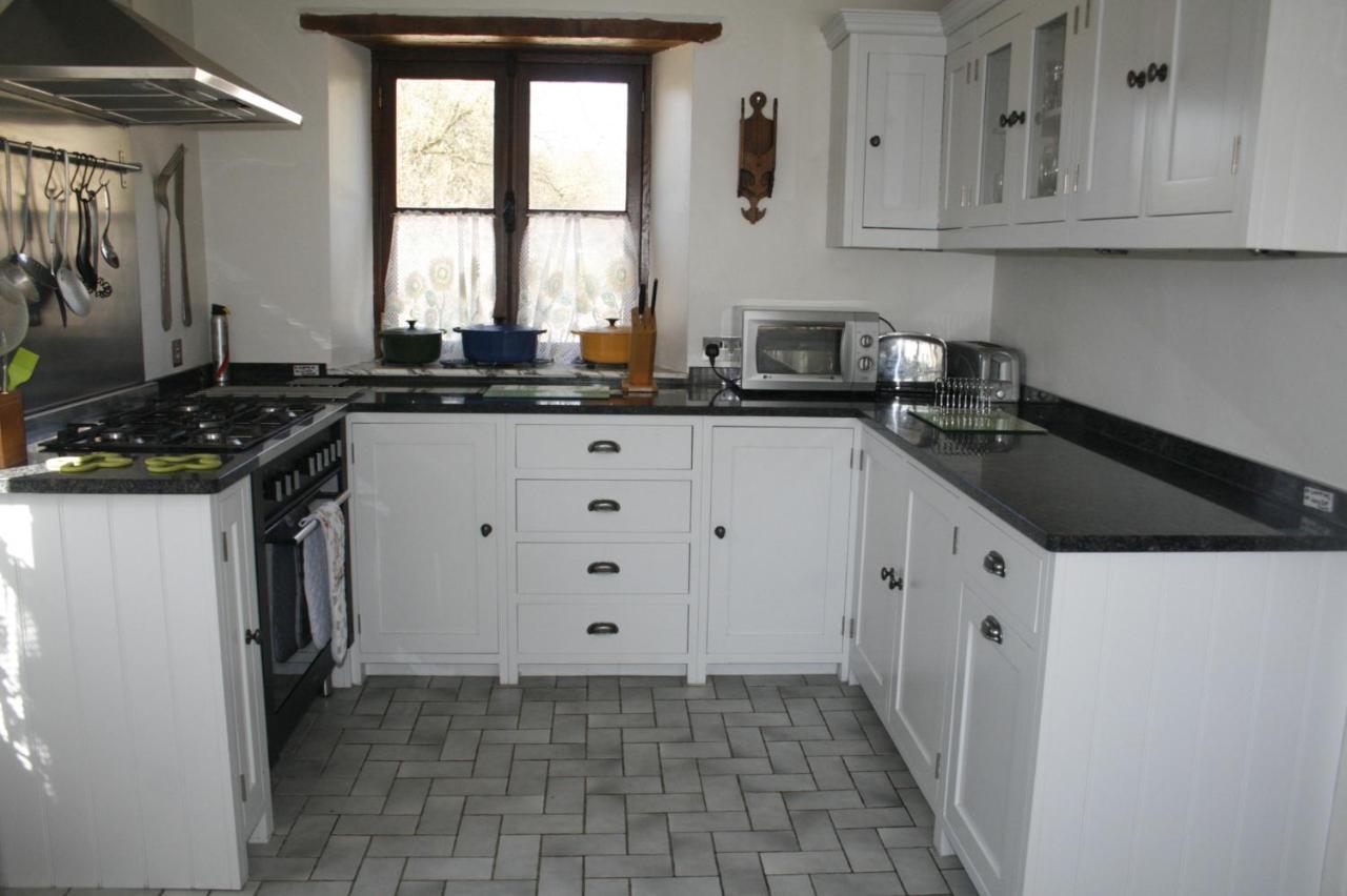Fosse Farmhouse Holiday Cottages Chippenham (Wiltshire) Exterior foto