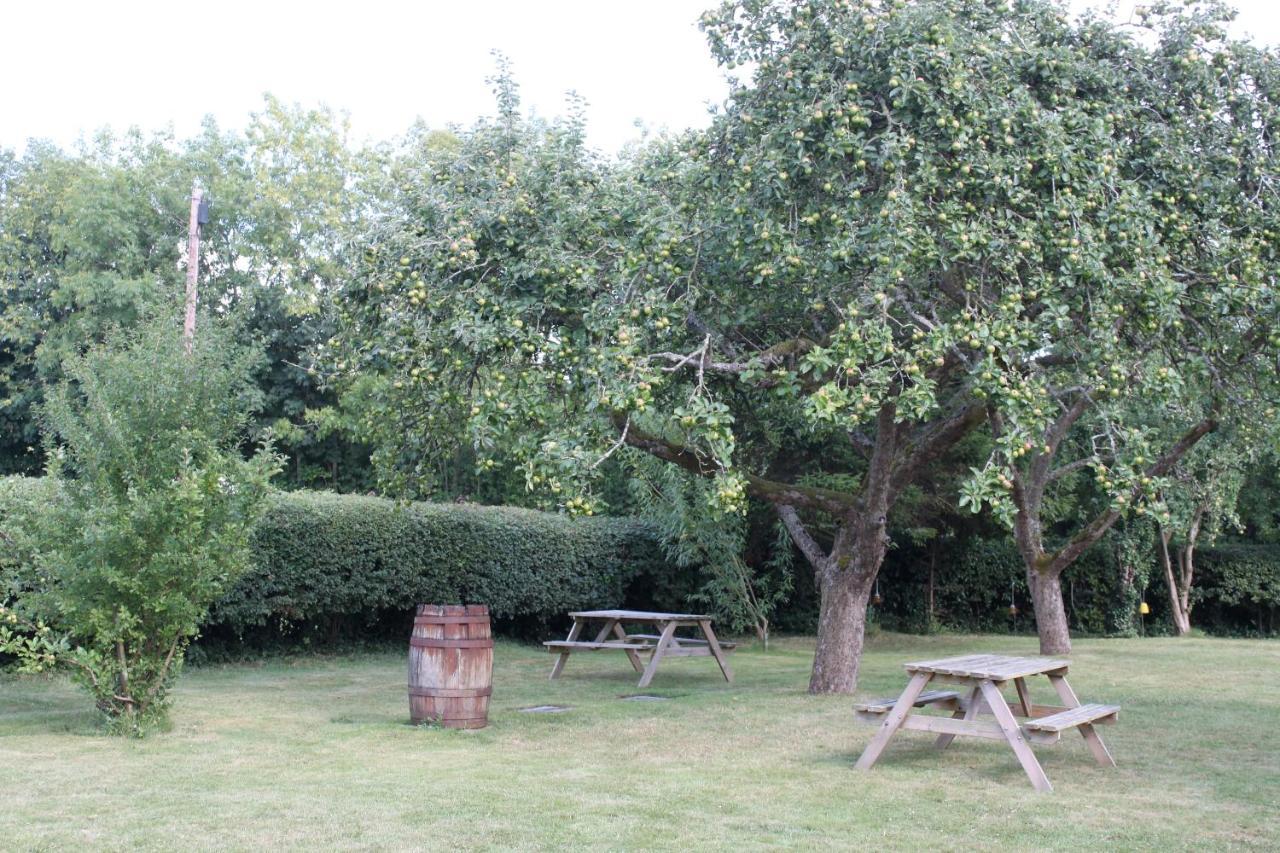 Fosse Farmhouse Holiday Cottages Chippenham (Wiltshire) Exterior foto