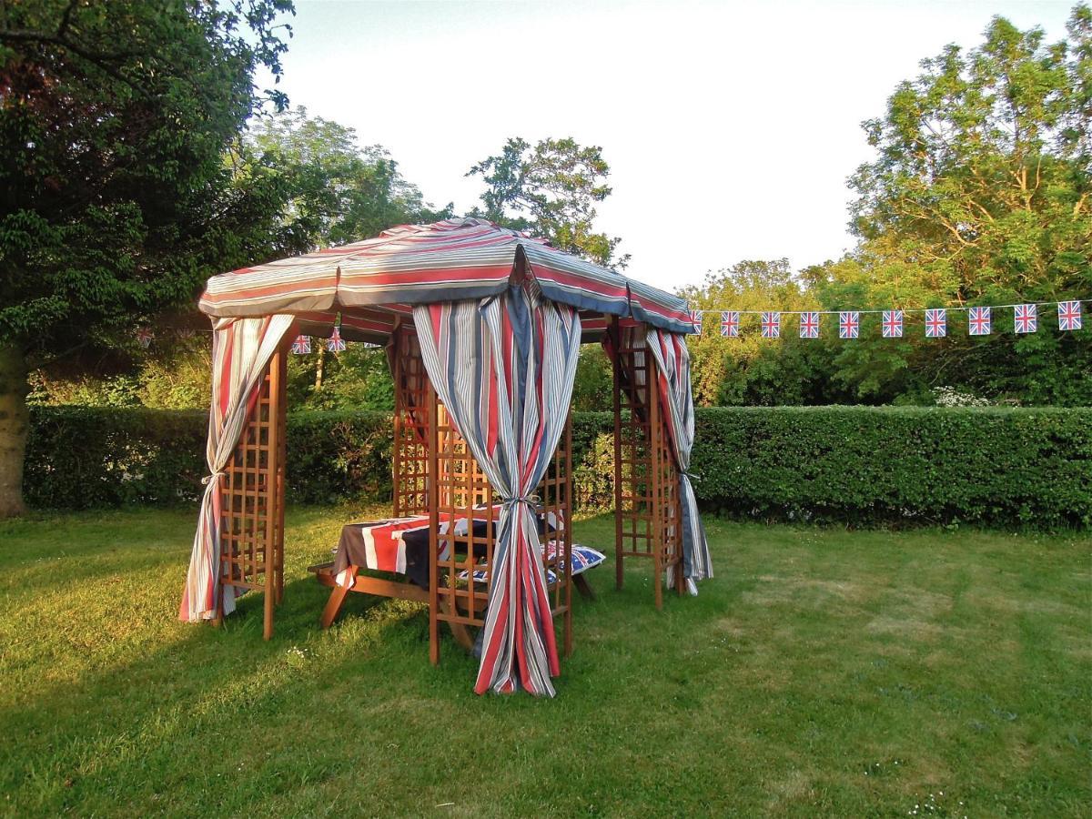 Fosse Farmhouse Holiday Cottages Chippenham (Wiltshire) Exterior foto